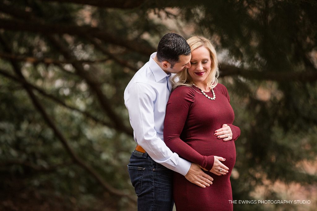 Concord MA maternity & newborn photographers The Ewings create pregnancy pictures for this expectant couple.