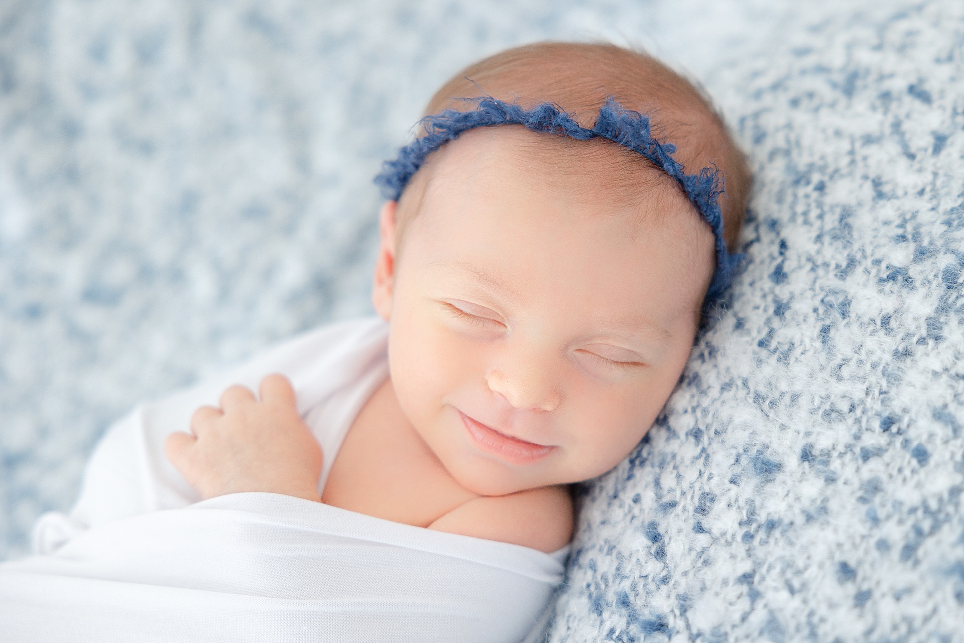 Beacon Hill Newborn Photographer - in-home luxury newborn session, natural light photographer simple modern newborn portraits